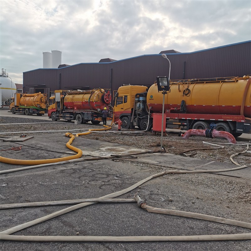 绿园污水池清理