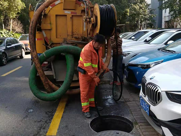 绿园排污管道清淤